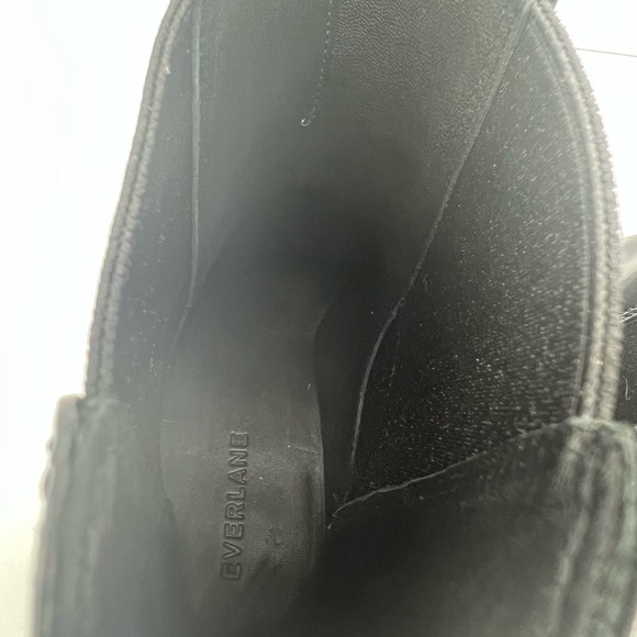 NEW EVERLANE The Chelsea Black Shine Leather Ankle Boots Booties sz 8 - Picture 11 of 14